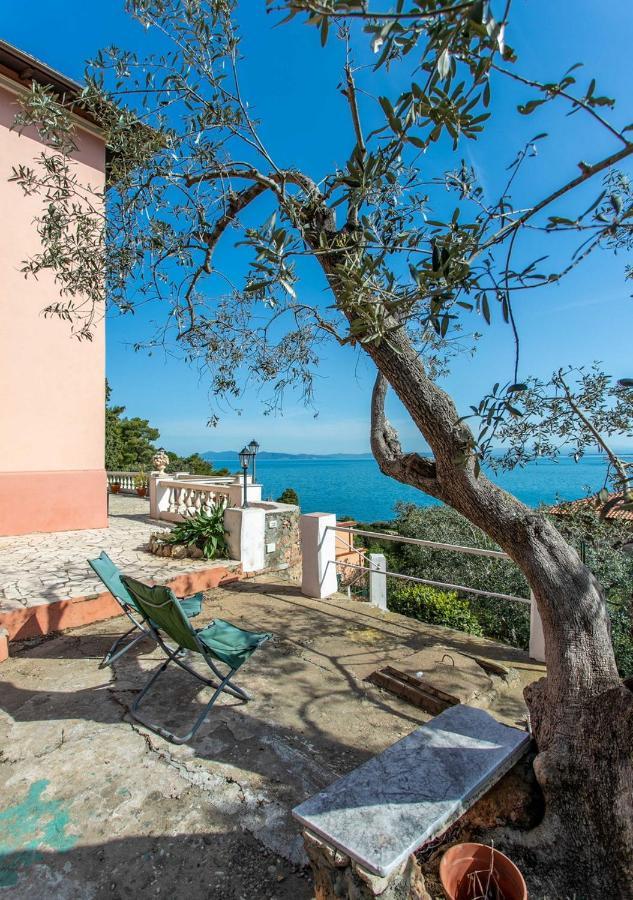 Вилла Casa Alessia Порто Санто Стефано Экстерьер фото
